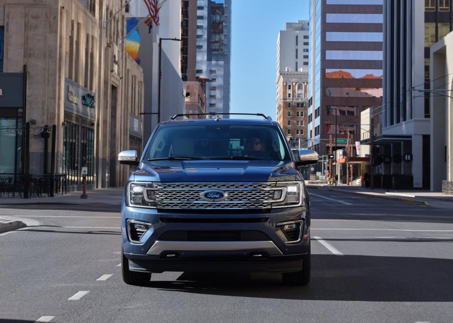  Ford Expedition MAX Platinum 2017 года  (фото 8 из 9)